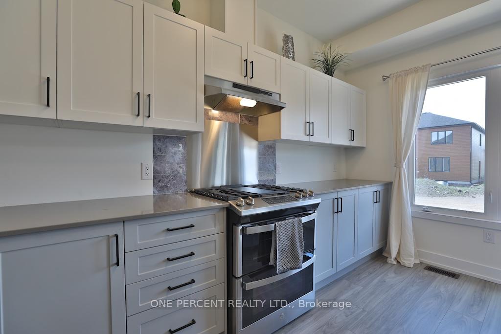 Photo 19 of 72 Dusenbury Drive, Loyalist, Odessa — HOMEH