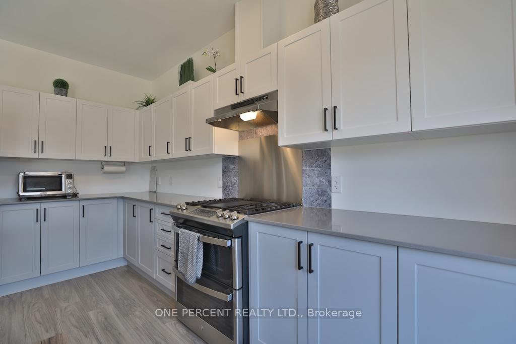 Photo 22 of 72 Dusenbury Drive, Loyalist, Odessa — HOMEH