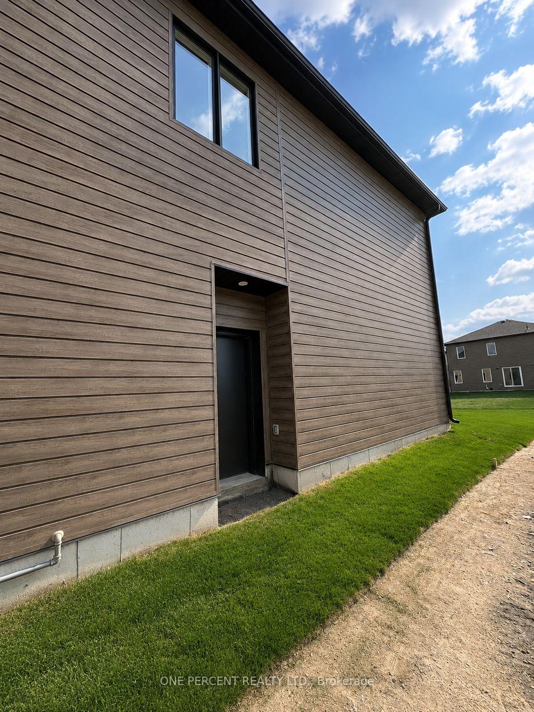 Photo 44 of 72 Dusenbury Drive, Loyalist, Odessa — HOMEH