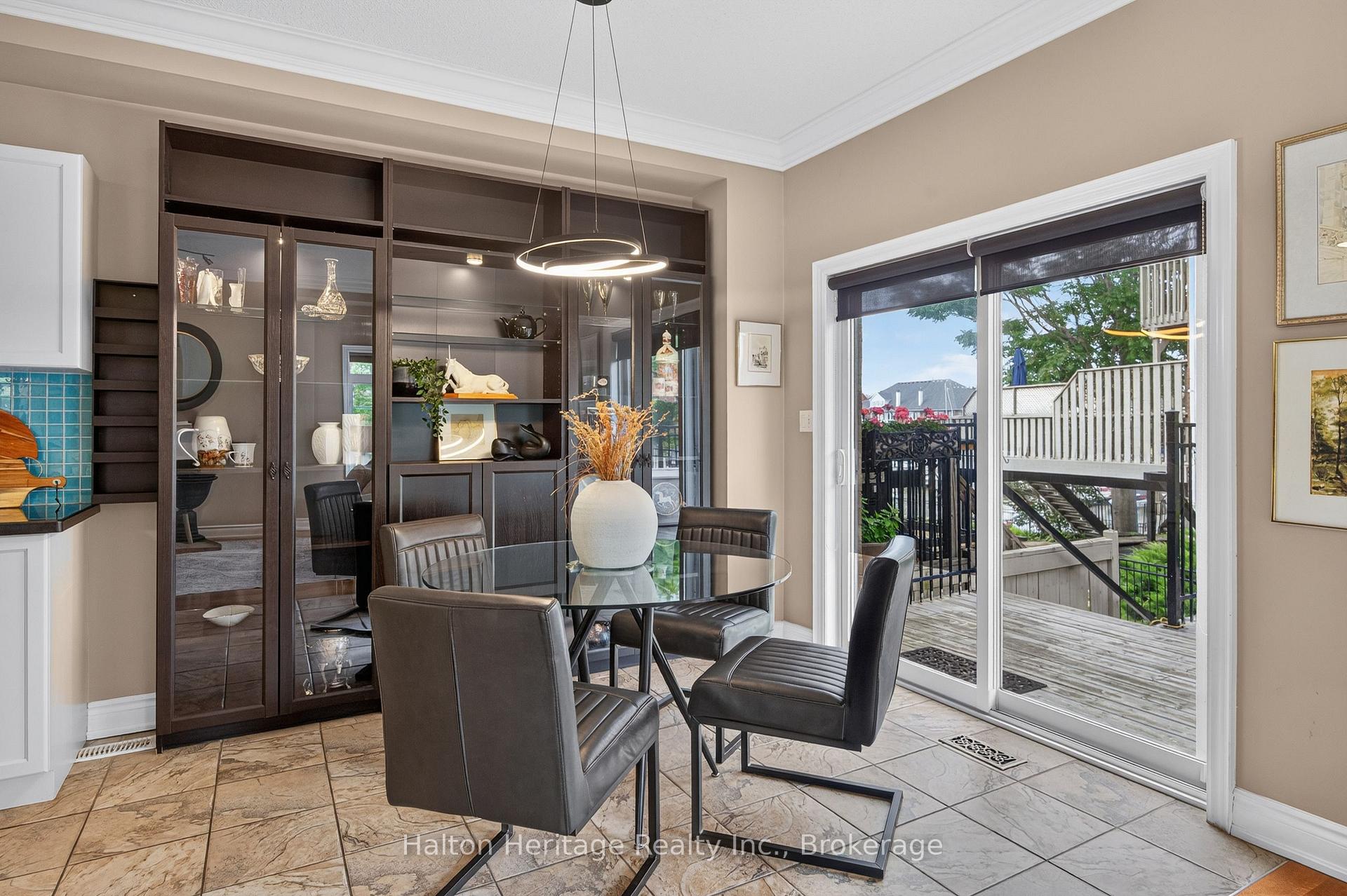 Photo 14 of Unit 8, 31 Sunvale Place, Hamilton, Lakeshore — HOMEH