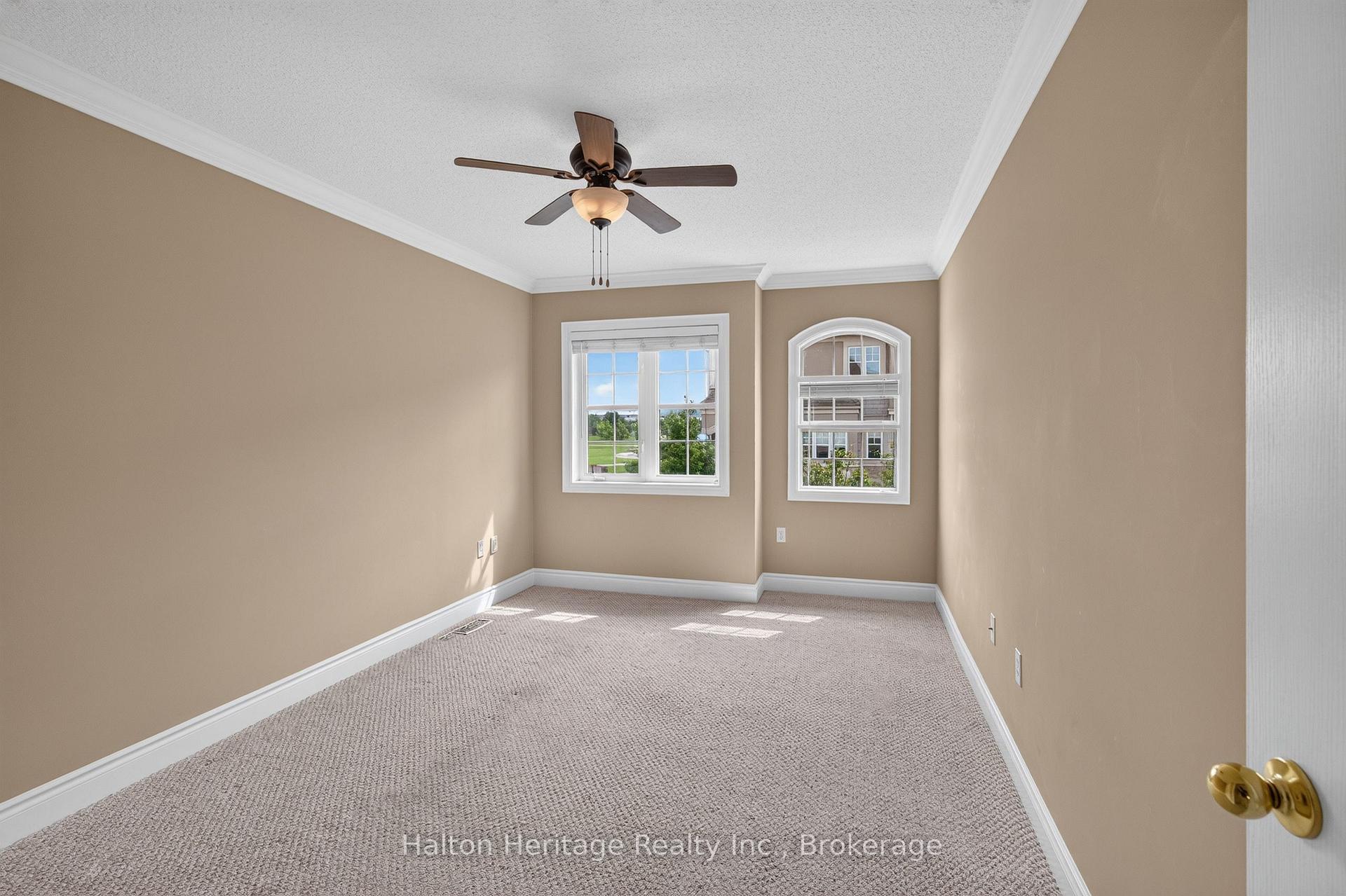 Photo 23 of Unit 8, 31 Sunvale Place, Hamilton, Lakeshore — HOMEH