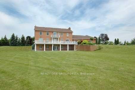 Photo 3 of 6 Bowman Avenue, Brampton, Toronto Gore Rural Estate — HOMEH