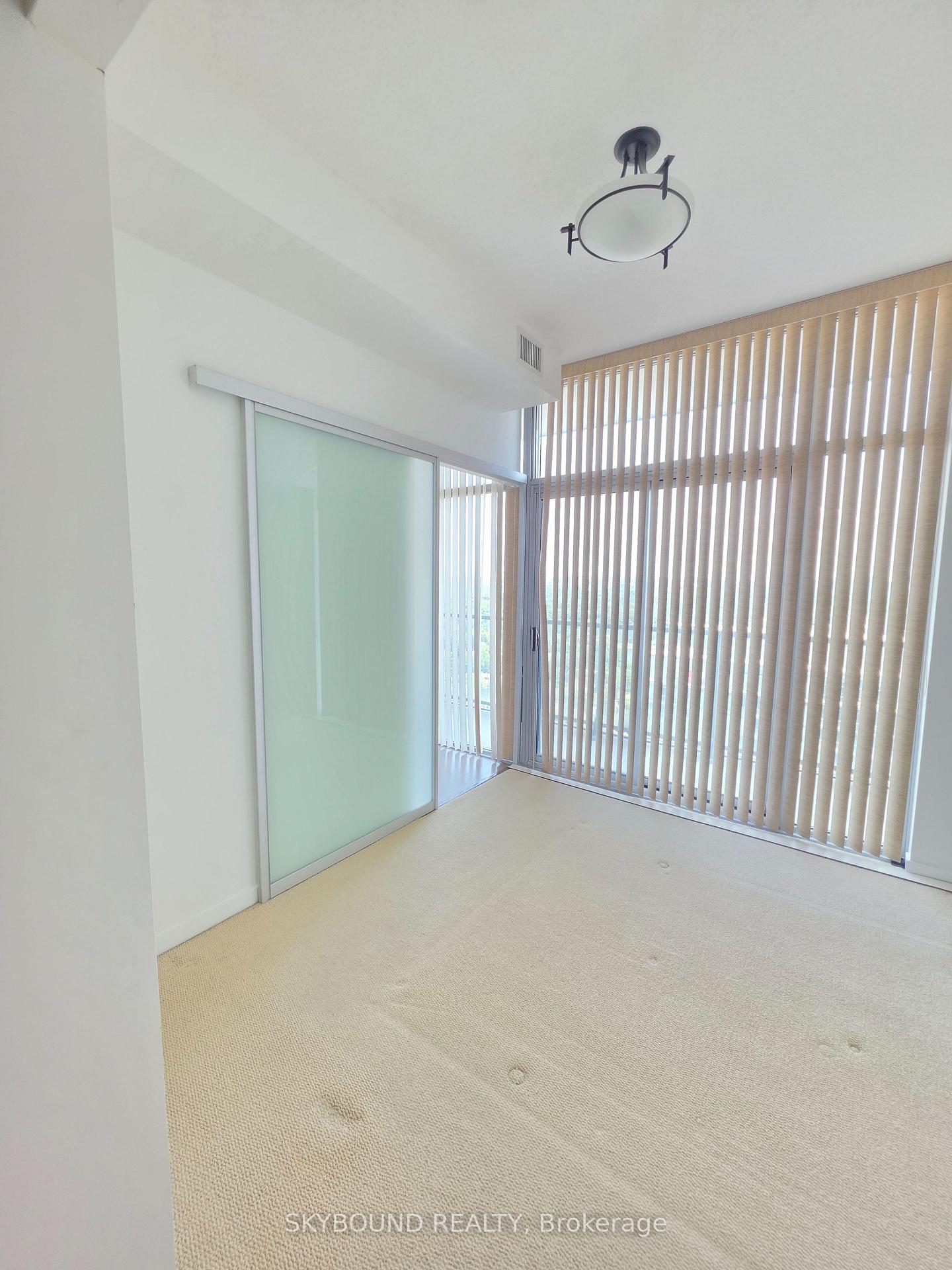 Photo 6 of Unit 3414, 105 The Queensway Avenue, Toronto, High Park-Swansea — HOMEH