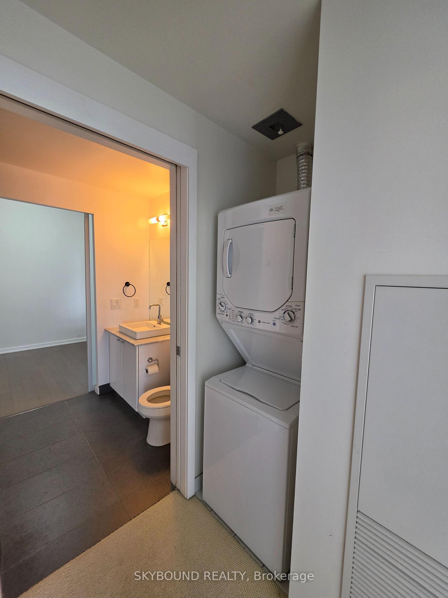 Photo 14 of Unit 3414, 105 The Queensway Avenue, Toronto, High Park-Swansea — HOMEH