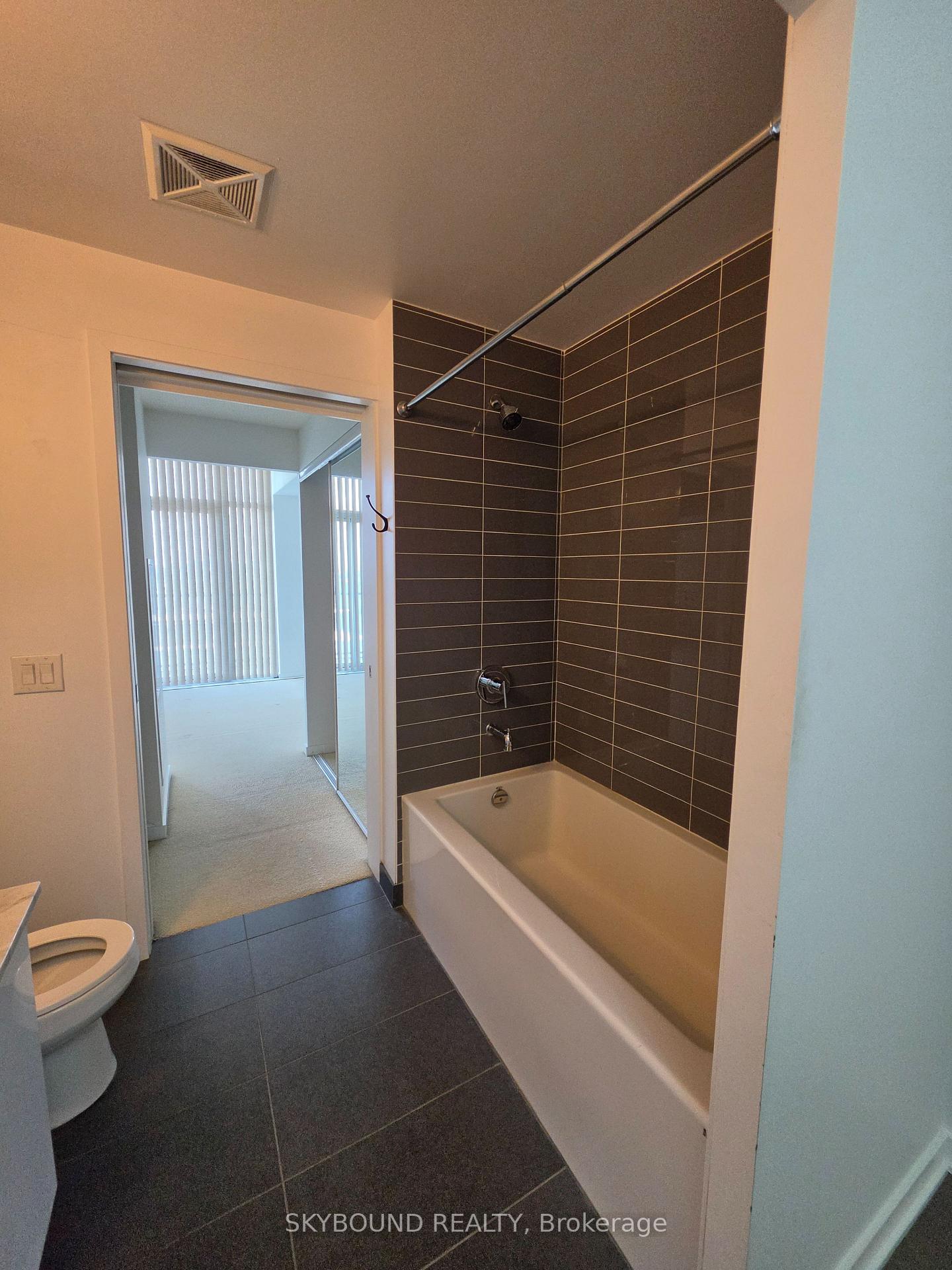Photo 16 of Unit 3414, 105 The Queensway Avenue, Toronto, High Park-Swansea — HOMEH