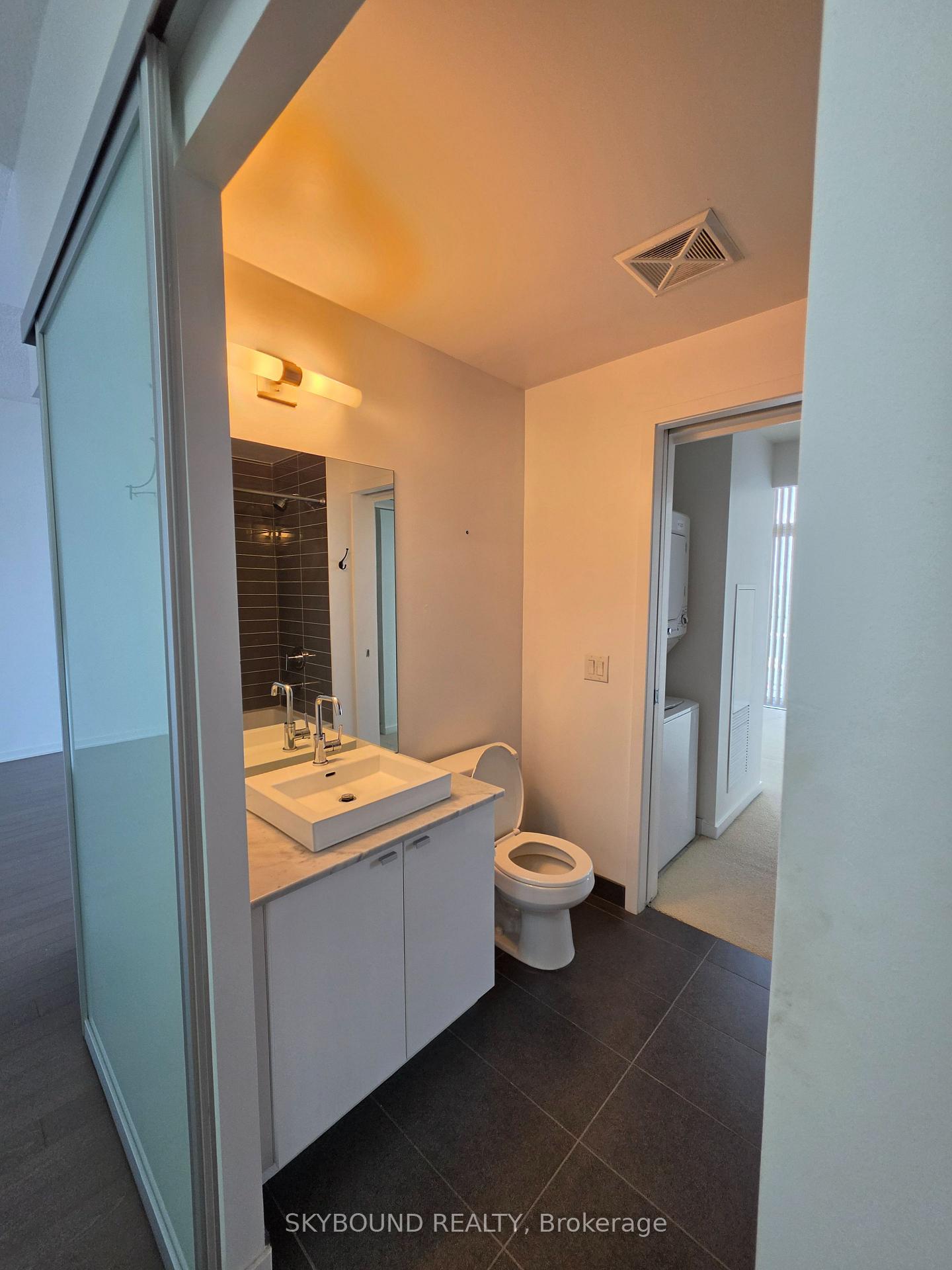 Photo 18 of Unit 3414, 105 The Queensway Avenue, Toronto, High Park-Swansea — HOMEH