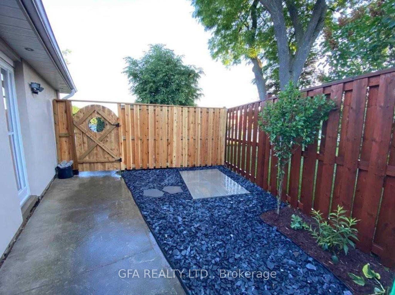 Photo 1 of Unit #Lower, 9 Melville Crescent, Brampton, Brampton East — HOMEH