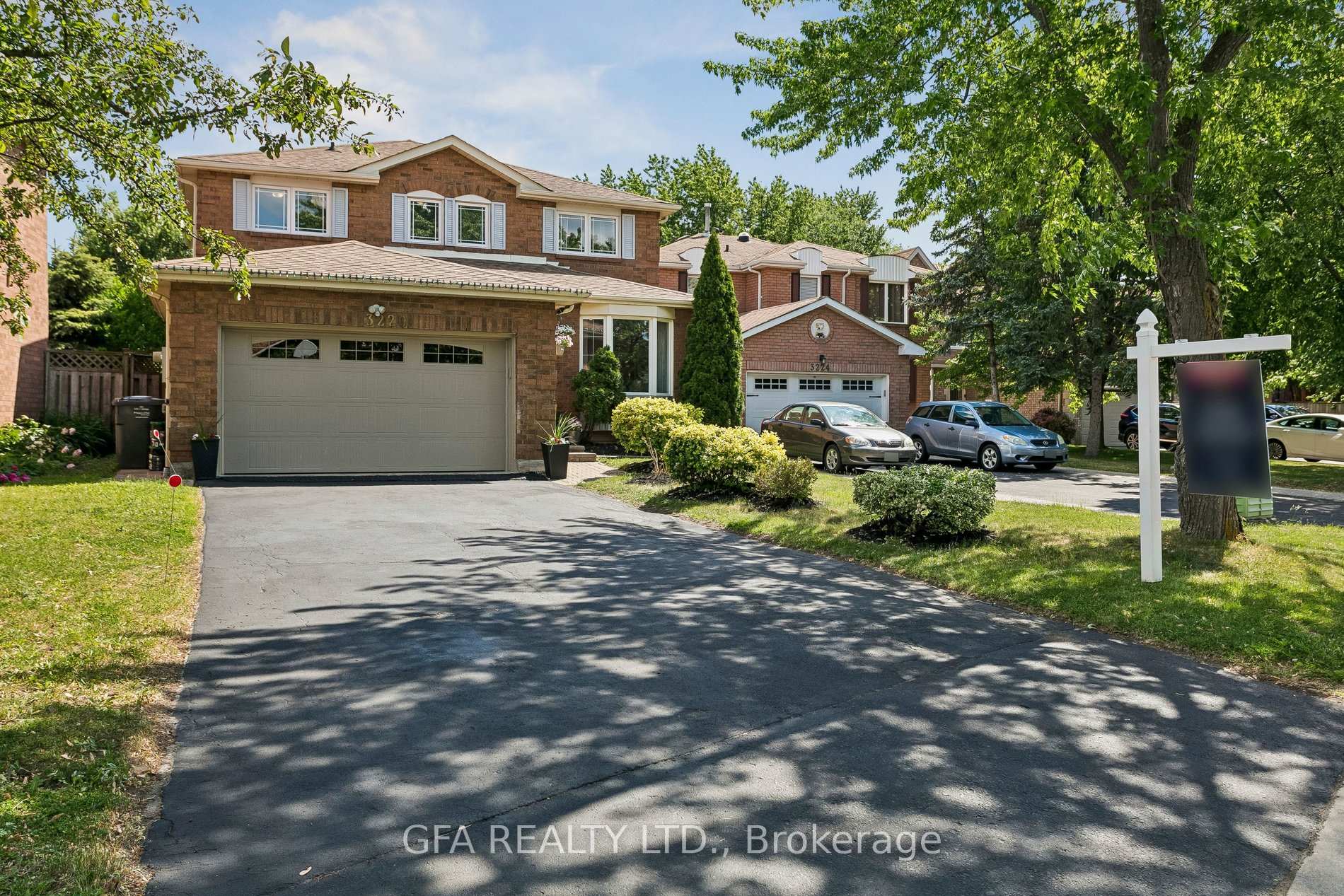Photo 2 of 3220 Turnstone Crescent, Mississauga, Erin Mills — HOMEH