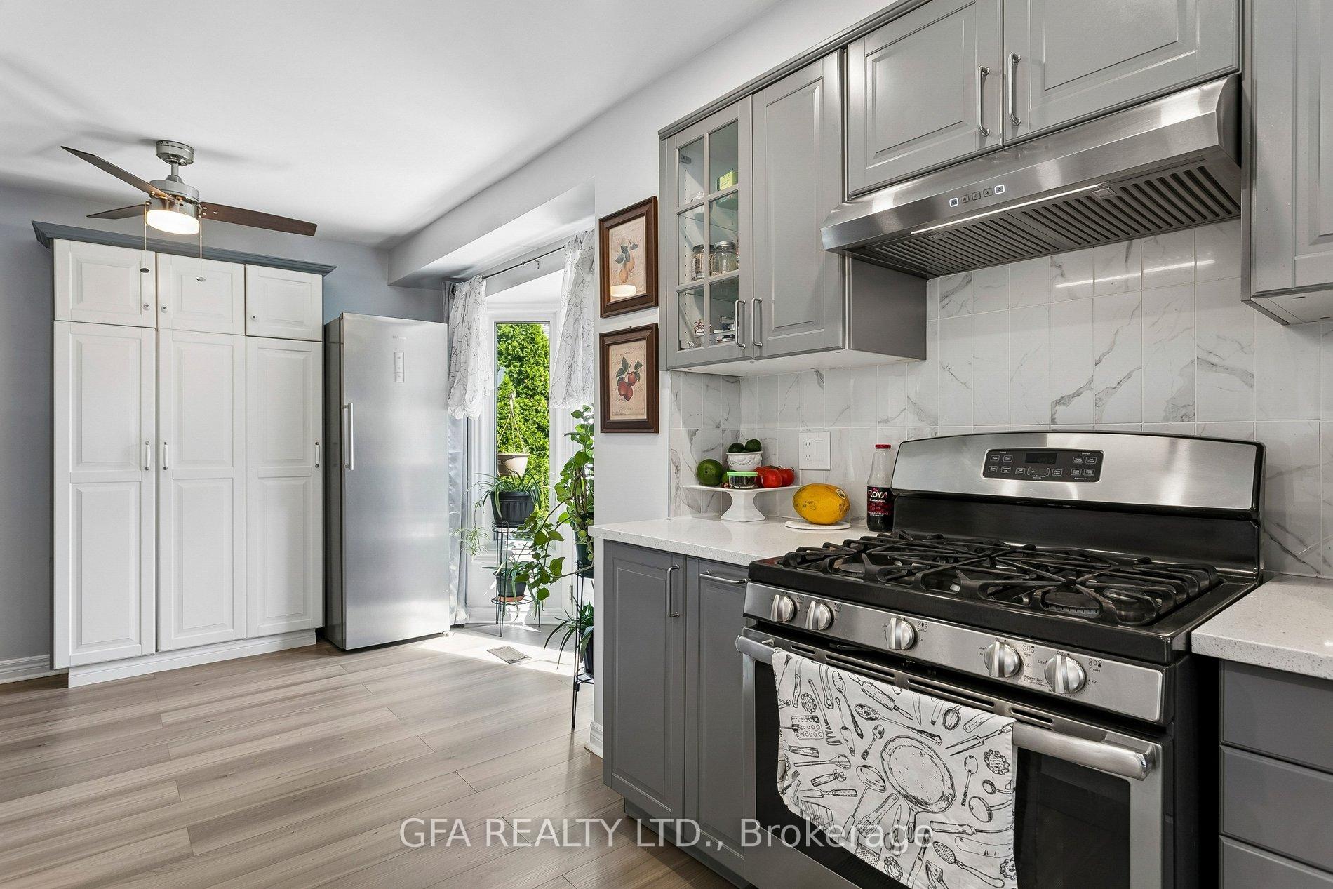 Photo 18 of 3220 Turnstone Crescent, Mississauga, Erin Mills — HOMEH
