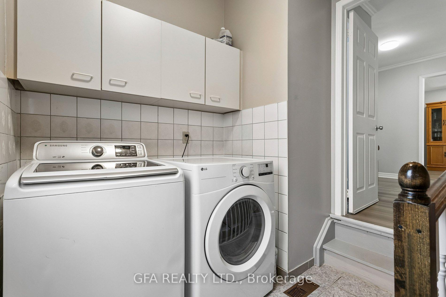 Photo 25 of 3220 Turnstone Crescent, Mississauga, Erin Mills — HOMEH