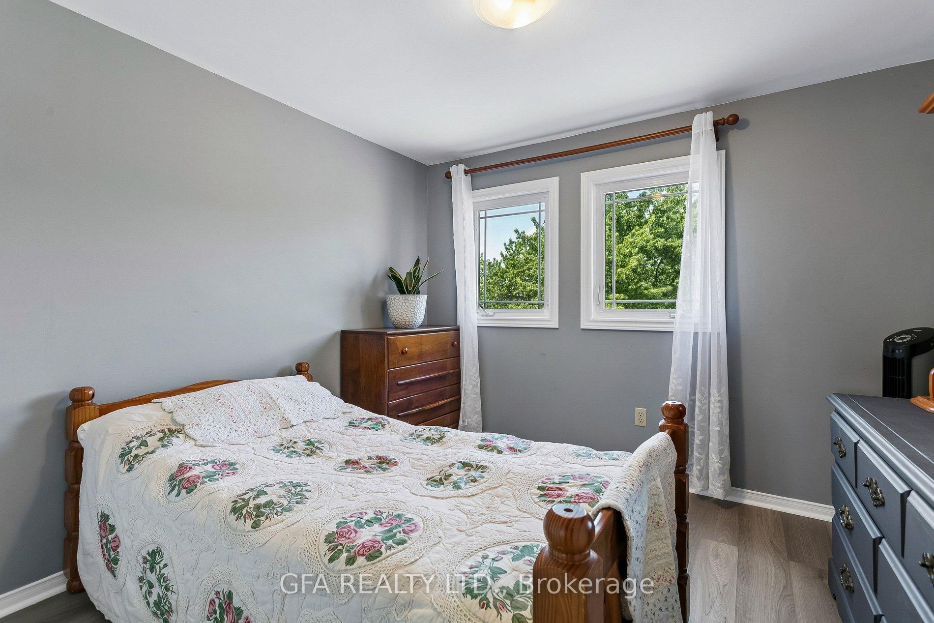 Photo 26 of 3220 Turnstone Crescent, Mississauga, Erin Mills — HOMEH