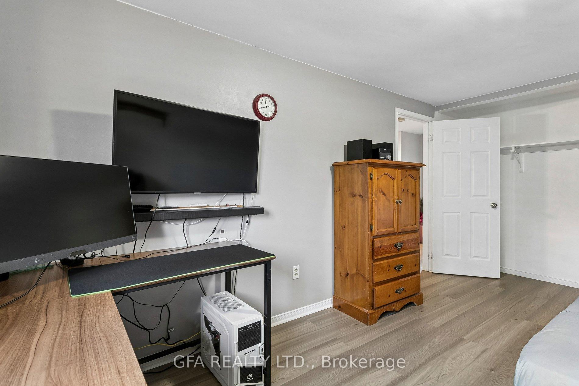 Photo 31 of 3220 Turnstone Crescent, Mississauga, Erin Mills — HOMEH