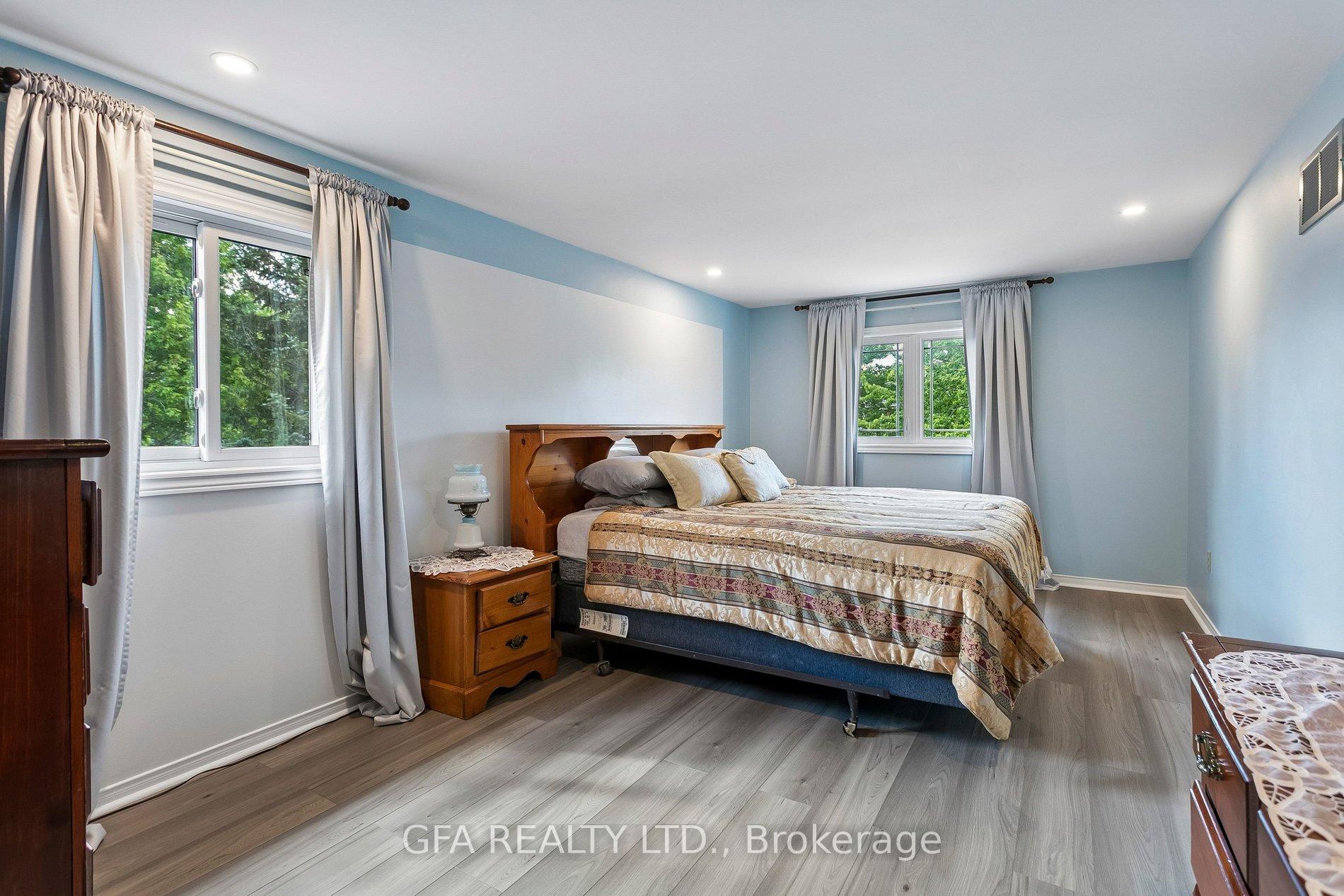 Photo 34 of 3220 Turnstone Crescent, Mississauga, Erin Mills — HOMEH