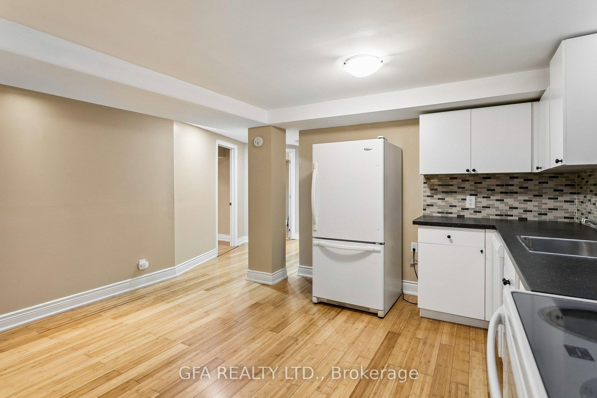 Photo 41 of 3220 Turnstone Crescent, Mississauga, Erin Mills — HOMEH