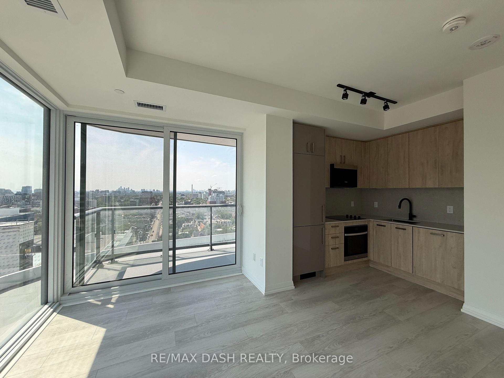 Photo 9 of Unit 1810, 280 Dundas Street W, Toronto, University — HOMEH
