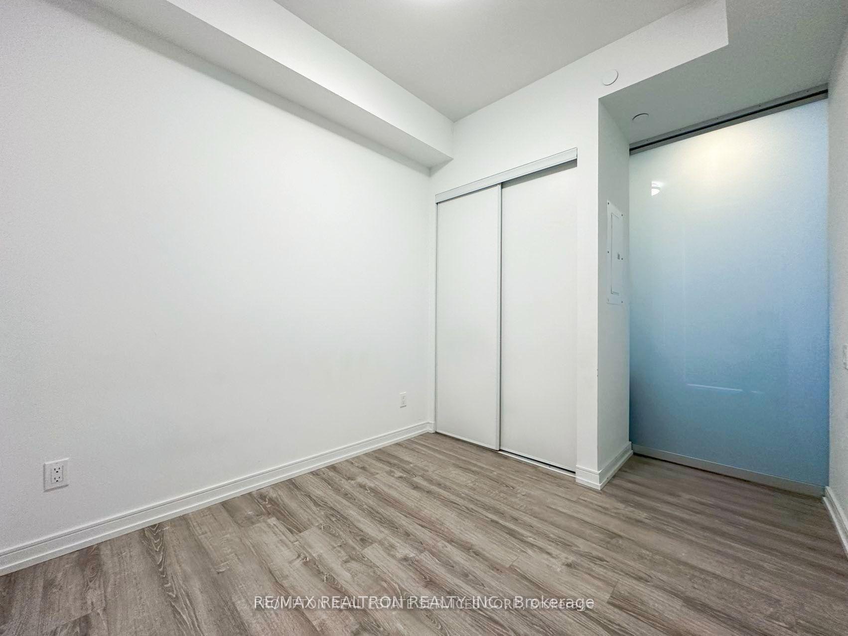 Photo 8 of Unit 1002, 28 Wellesley Street E, Toronto, Church-Yonge Corridor — HOMEH