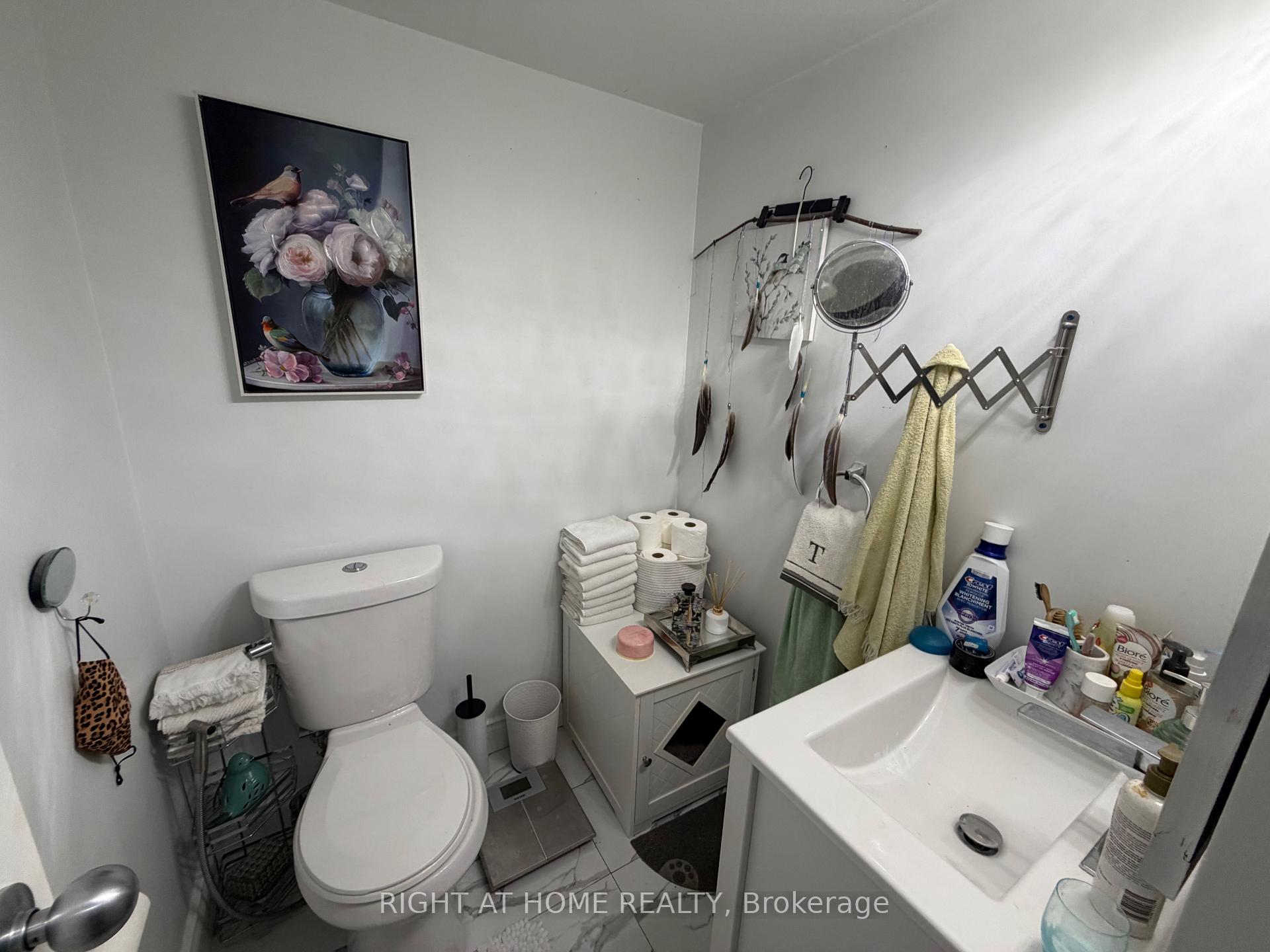 Photo 26 of Unit 706, 1881 Jane Street, Toronto, Yonge-Eglinton — HOMEH