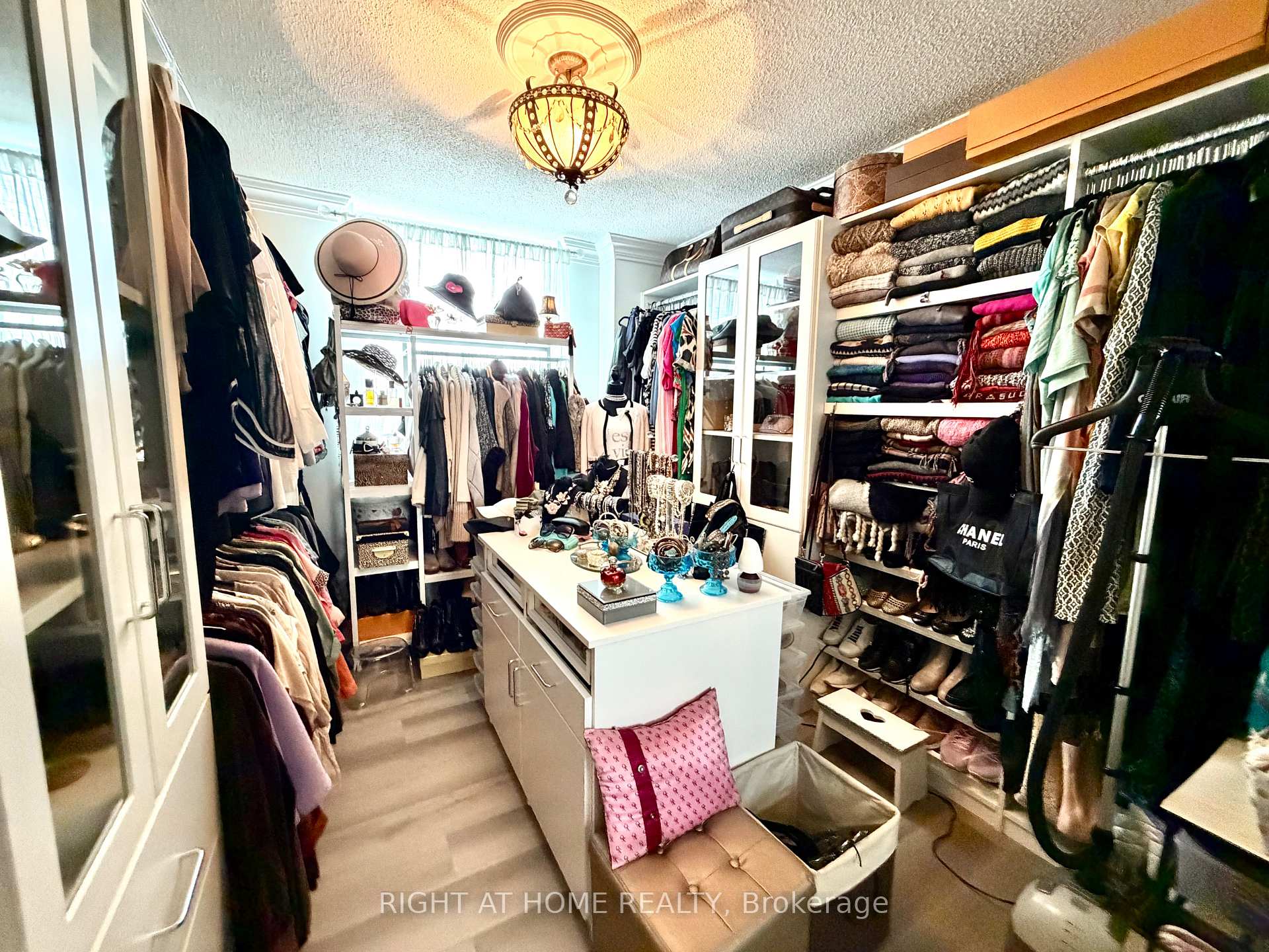 Photo 27 of Unit 706, 1881 Jane Street, Toronto, Yonge-Eglinton — HOMEH