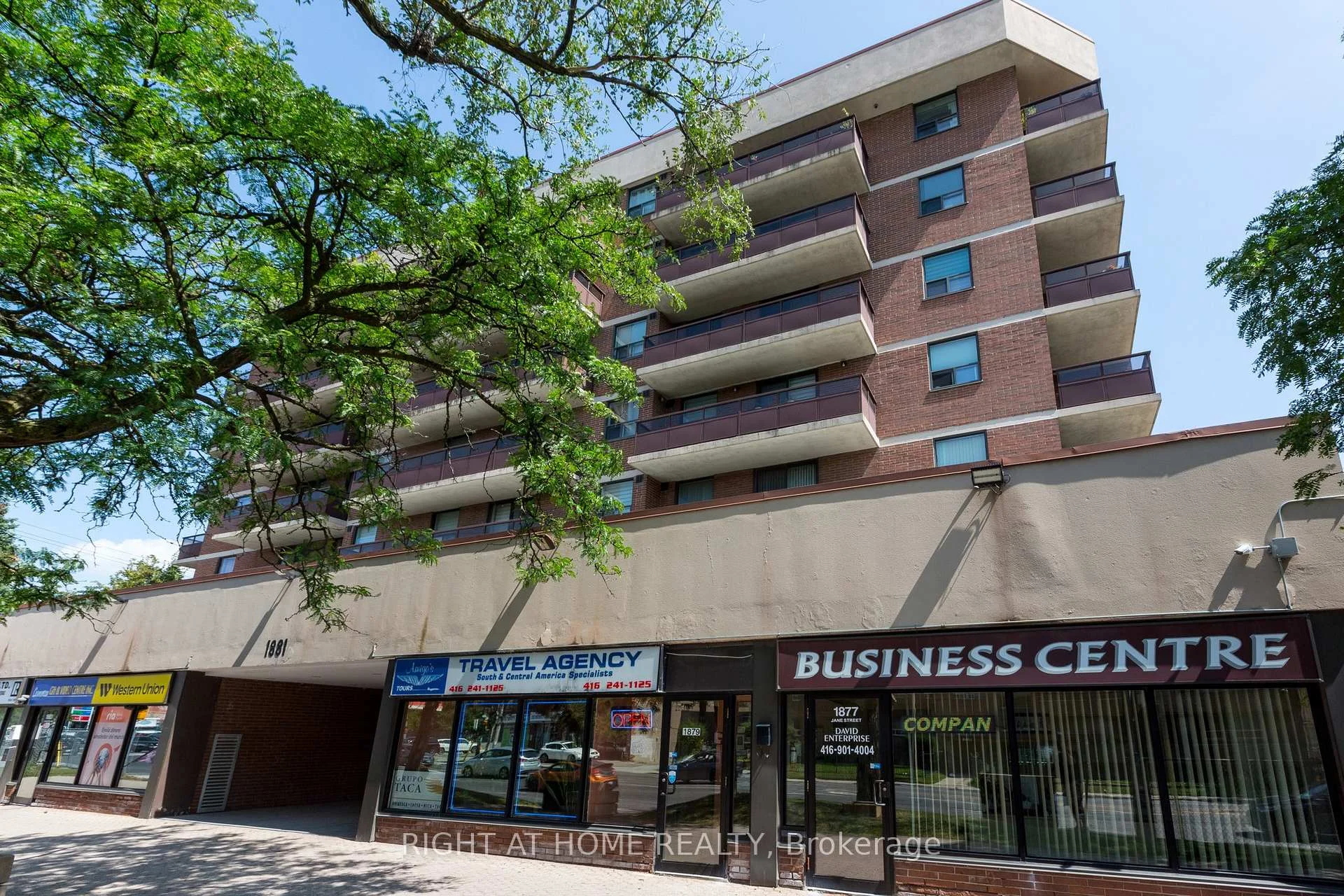 Photo 3 of Unit 706, 1881 Jane Street, Toronto, Yonge-Eglinton — HOMEH