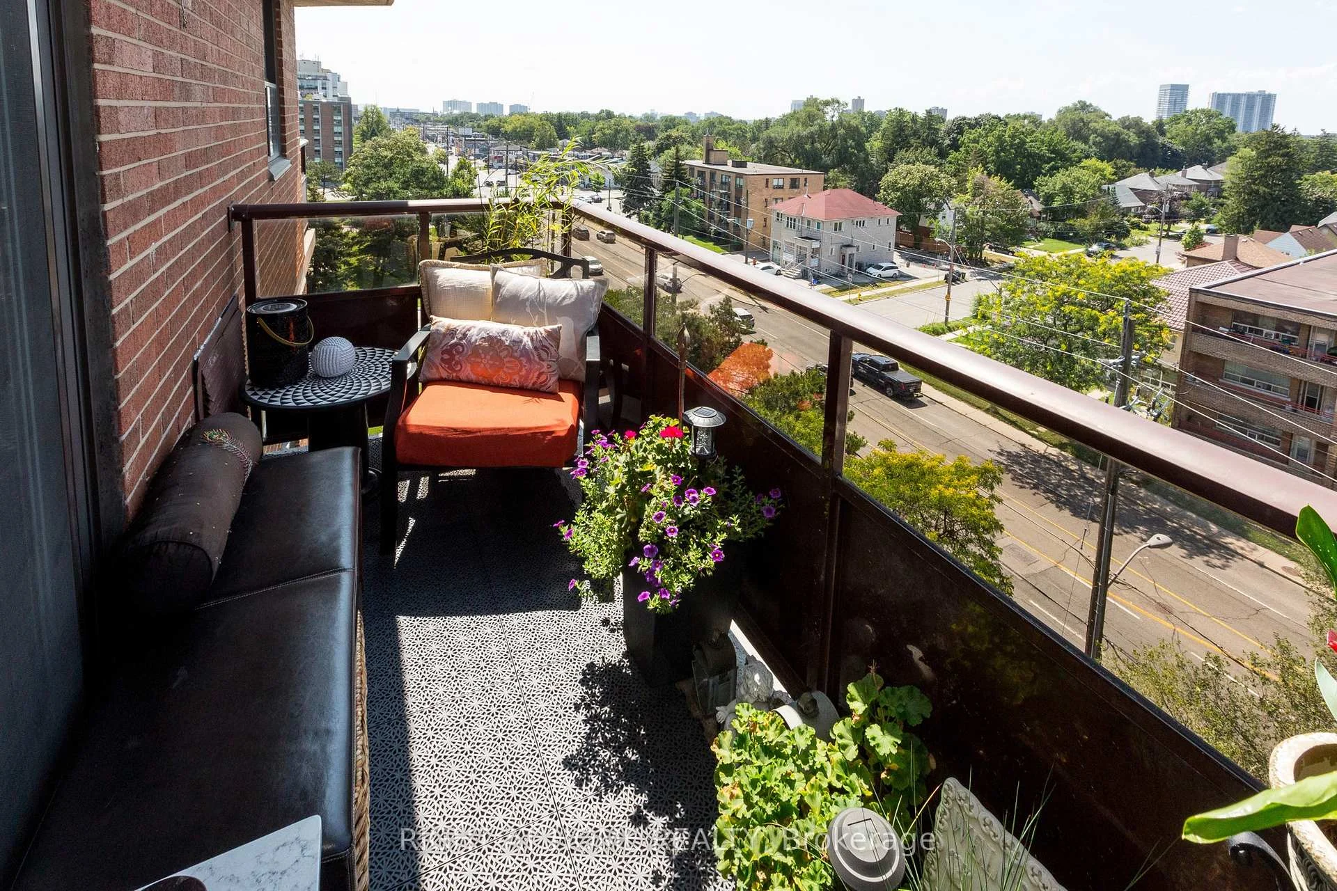 Photo 14 of Unit 706, 1881 Jane Street, Toronto, Yonge-Eglinton — HOMEH