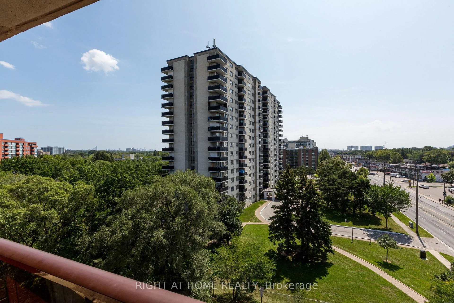 Photo 37 of Unit 706, 1881 Jane Street, Toronto, Yonge-Eglinton — HOMEH