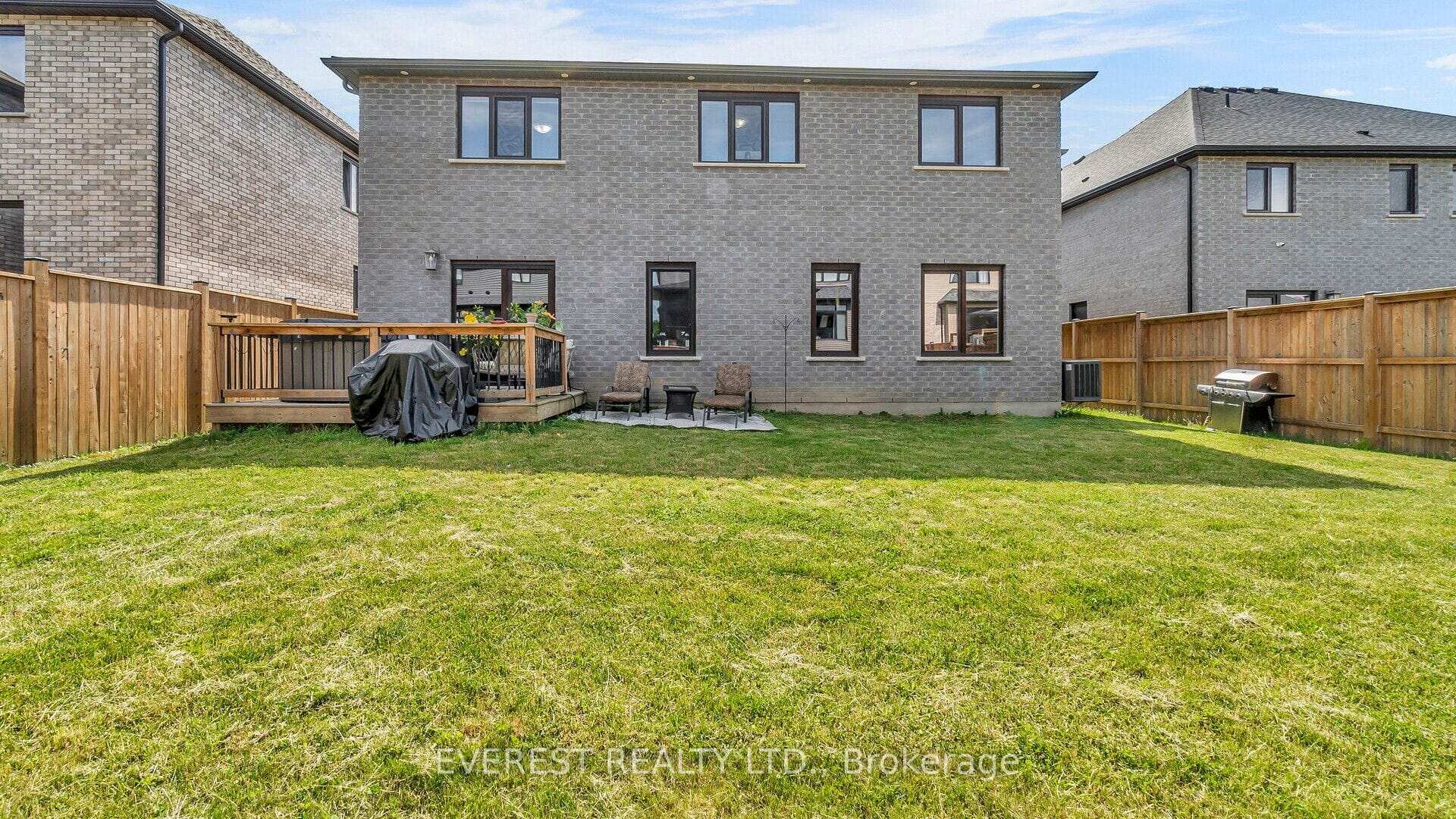 Photo 6 of 2016 Maddex Way, London, North B — HOMEH