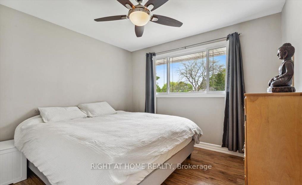 Photo 8 of 21 Kilbourne Crescent, St. Catharines, Bunting/Linwell — HOMEH