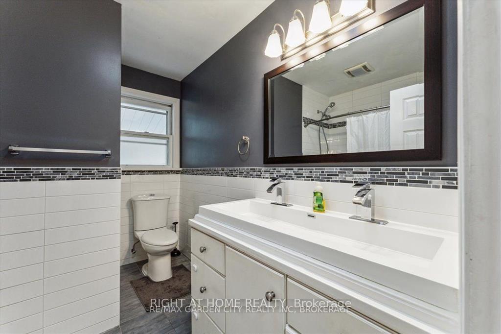 Photo 9 of 21 Kilbourne Crescent, St. Catharines, Bunting/Linwell — HOMEH