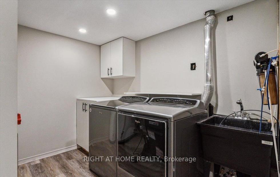 Photo 16 of 21 Kilbourne Crescent, St. Catharines, Bunting/Linwell — HOMEH