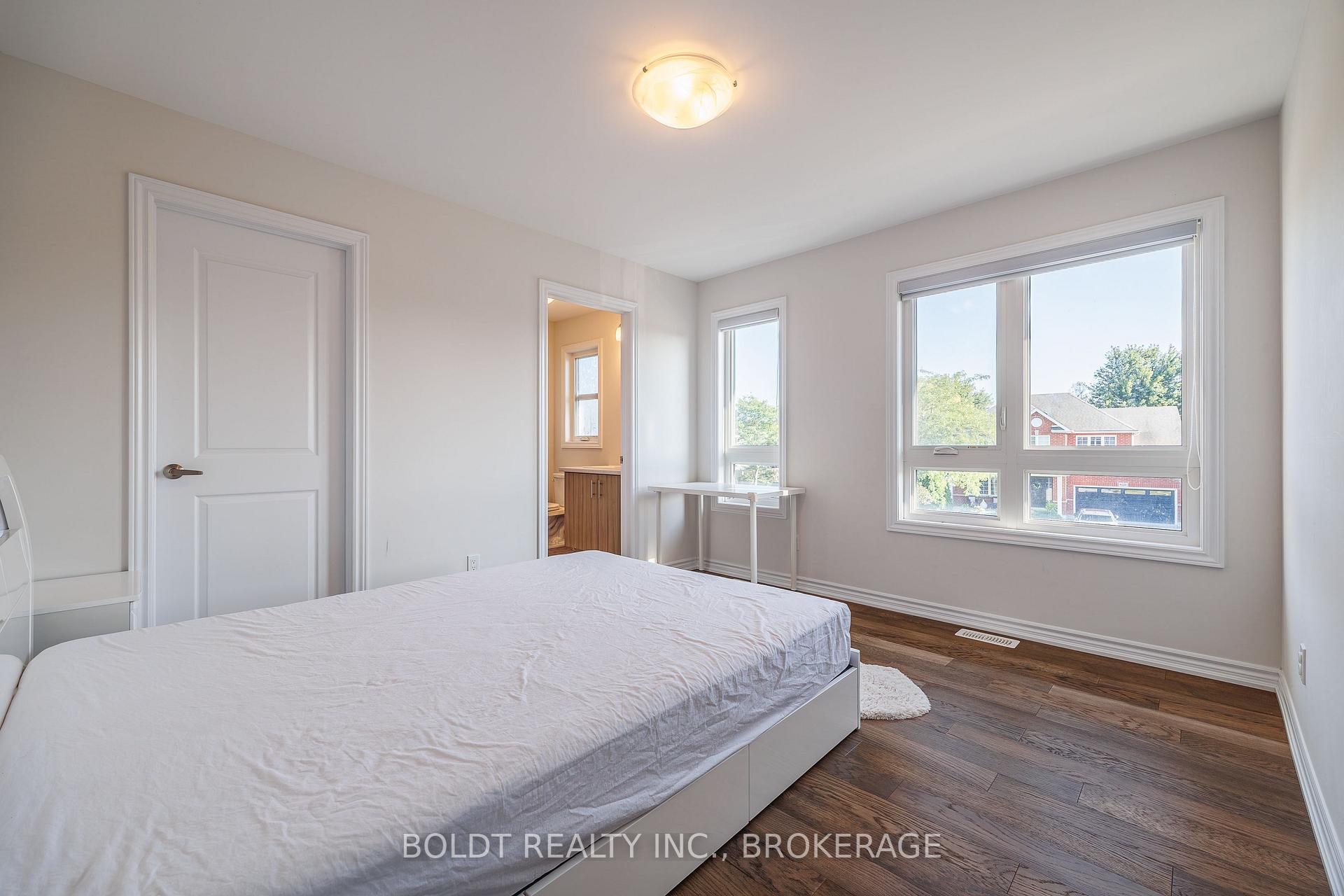 Photo 18 of 8037 Brookside Drive, Niagara Falls, Ascot — HOMEH