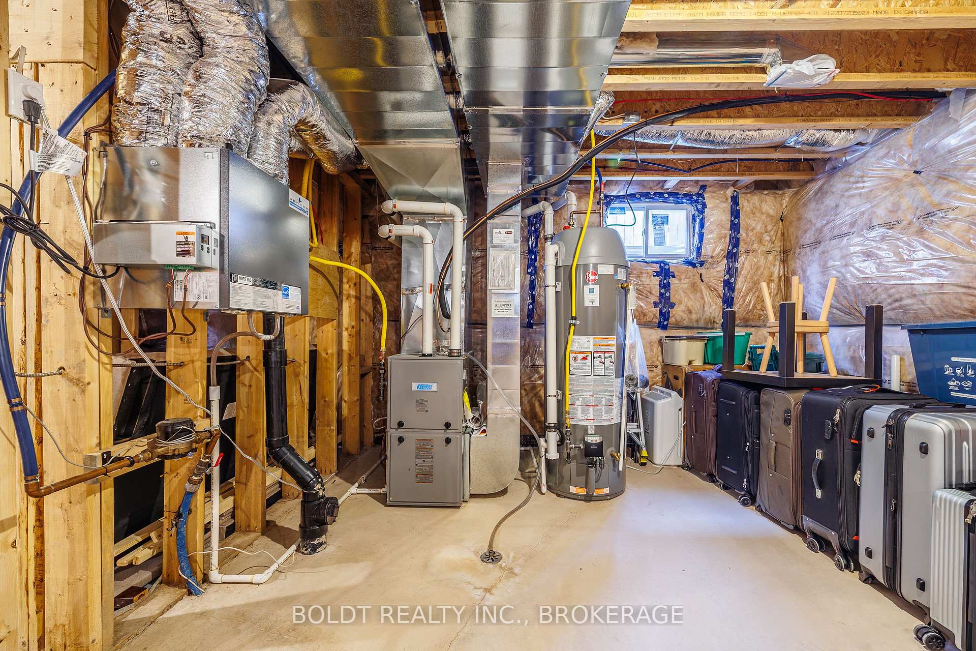 Photo 29 of 8037 Brookside Drive, Niagara Falls, Ascot — HOMEH