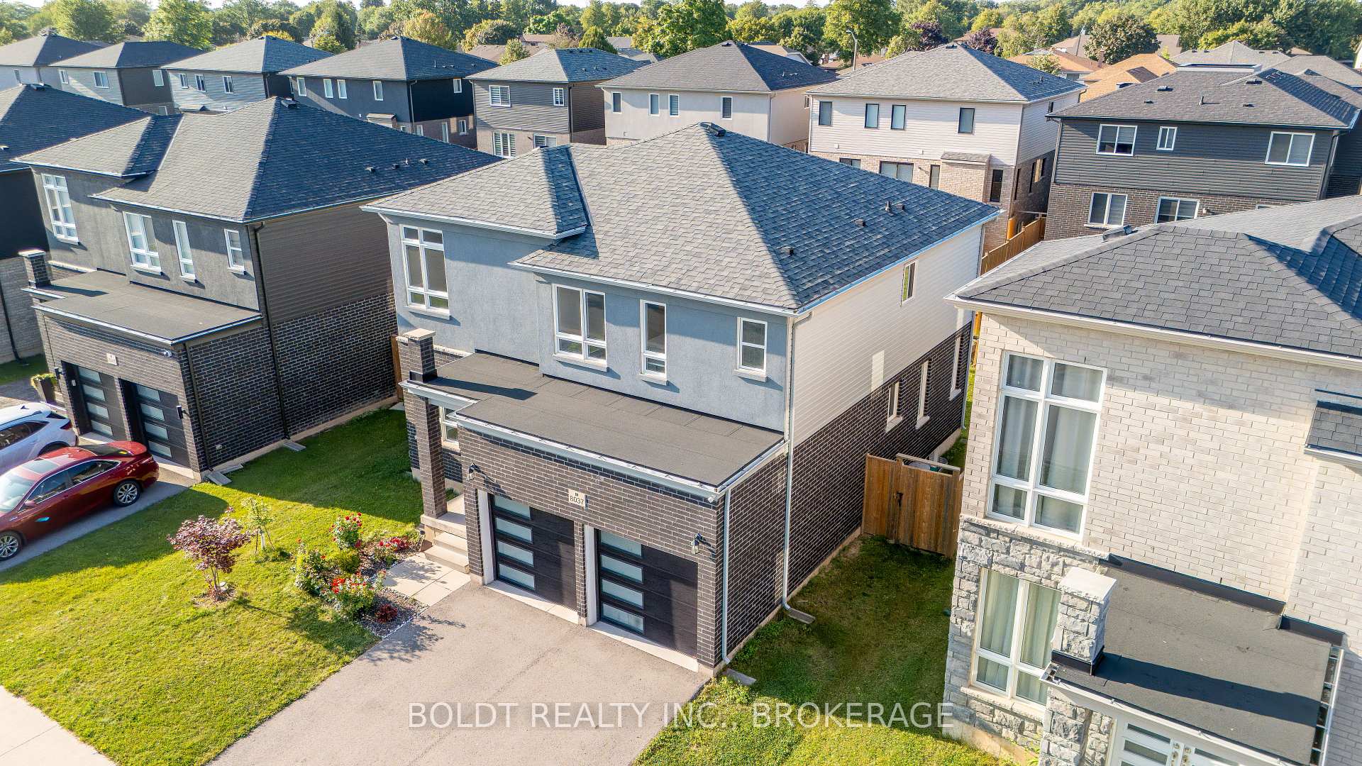 Photo 32 of 8037 Brookside Drive, Niagara Falls, Ascot — HOMEH