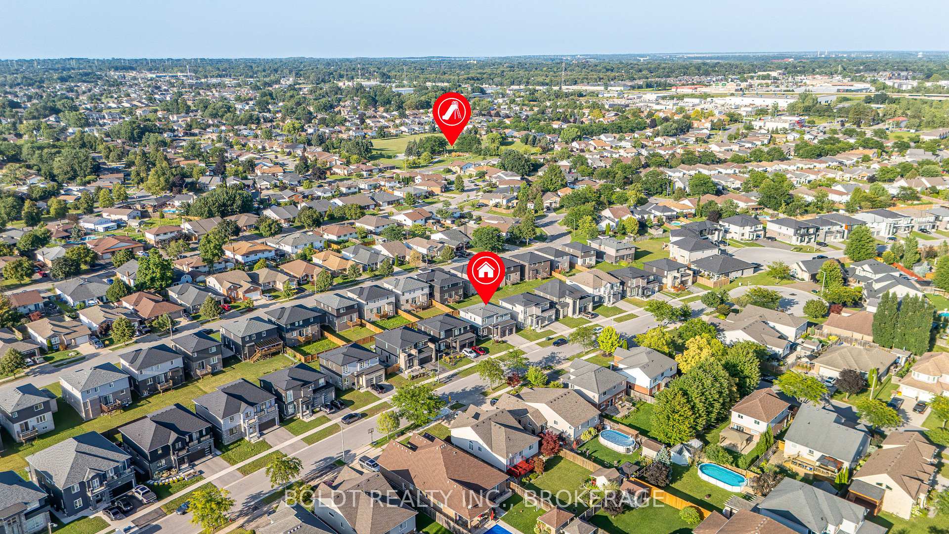 Photo 38 of 8037 Brookside Drive, Niagara Falls, Ascot — HOMEH