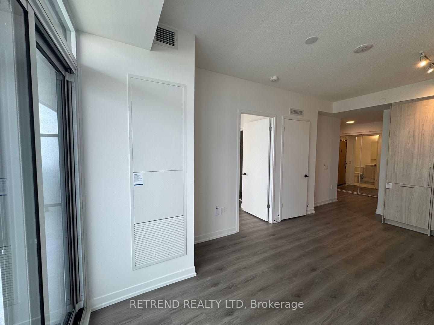 Photo 11 of Unit 4001, 225 Commerce Street E, Vaughan, Vaughan Corporate Centre — HOMEH