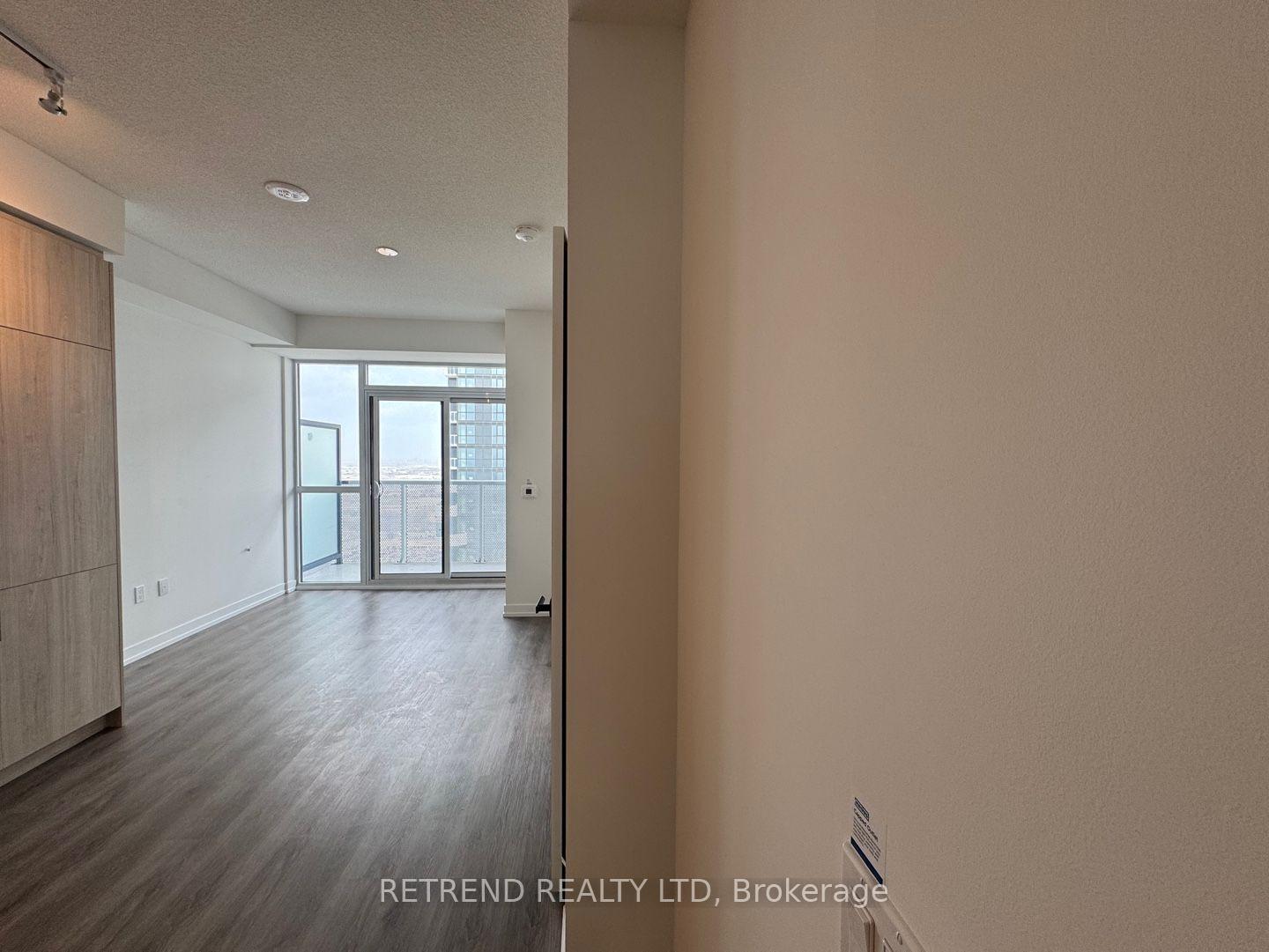Photo 12 of Unit 4001, 225 Commerce Street E, Vaughan, Vaughan Corporate Centre — HOMEH