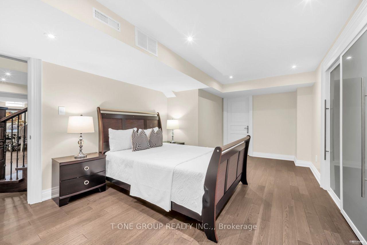 Photo 43 of 47 Hillhurst Drive, Richmond Hill, Bayview Hill — HOMEH