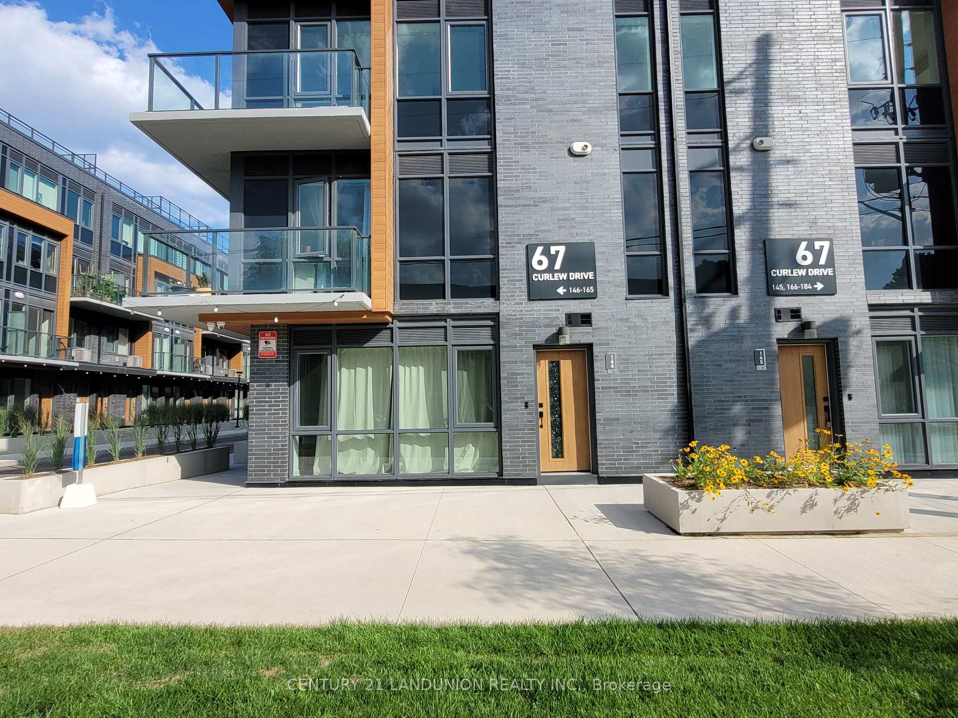 Photo 1 of Unit 157, 67 Curlew Drive, North York, Parkwoods-Donalda — HOMEH
