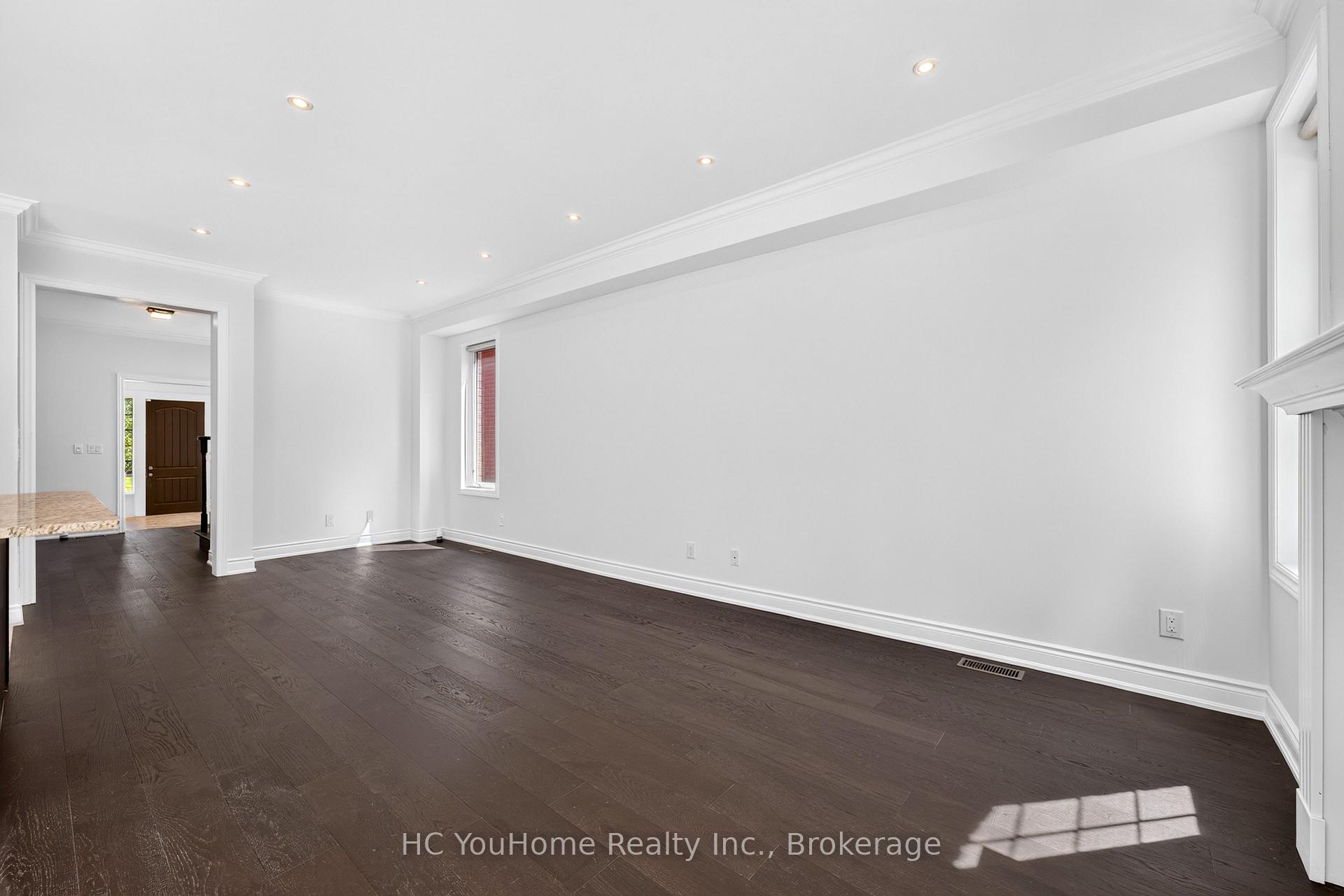Photo 16 of 112 Lacewood Drive, Richmond Hill, Westbrook — HOMEH