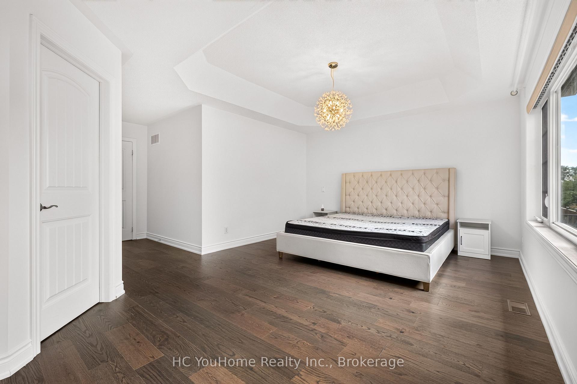 Photo 21 of 112 Lacewood Drive, Richmond Hill, Westbrook — HOMEH
