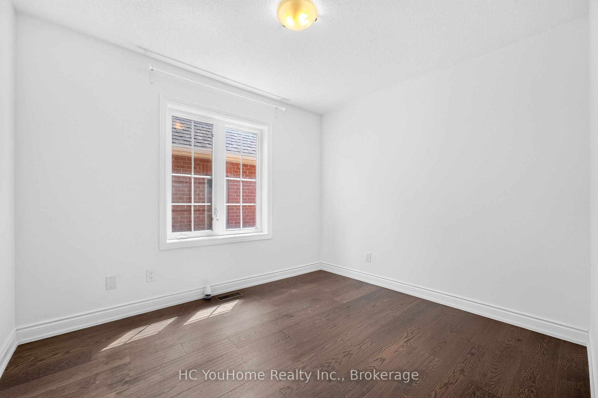 Photo 32 of 112 Lacewood Drive, Richmond Hill, Westbrook — HOMEH