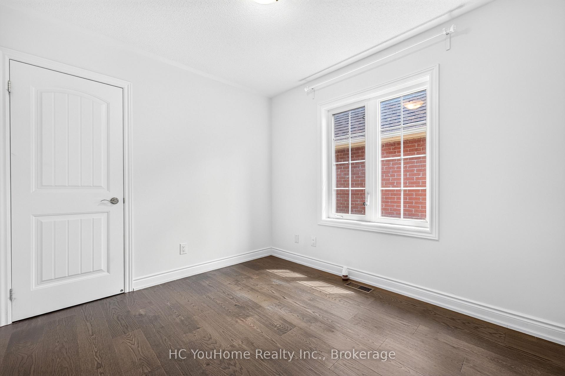 Photo 33 of 112 Lacewood Drive, Richmond Hill, Westbrook — HOMEH
