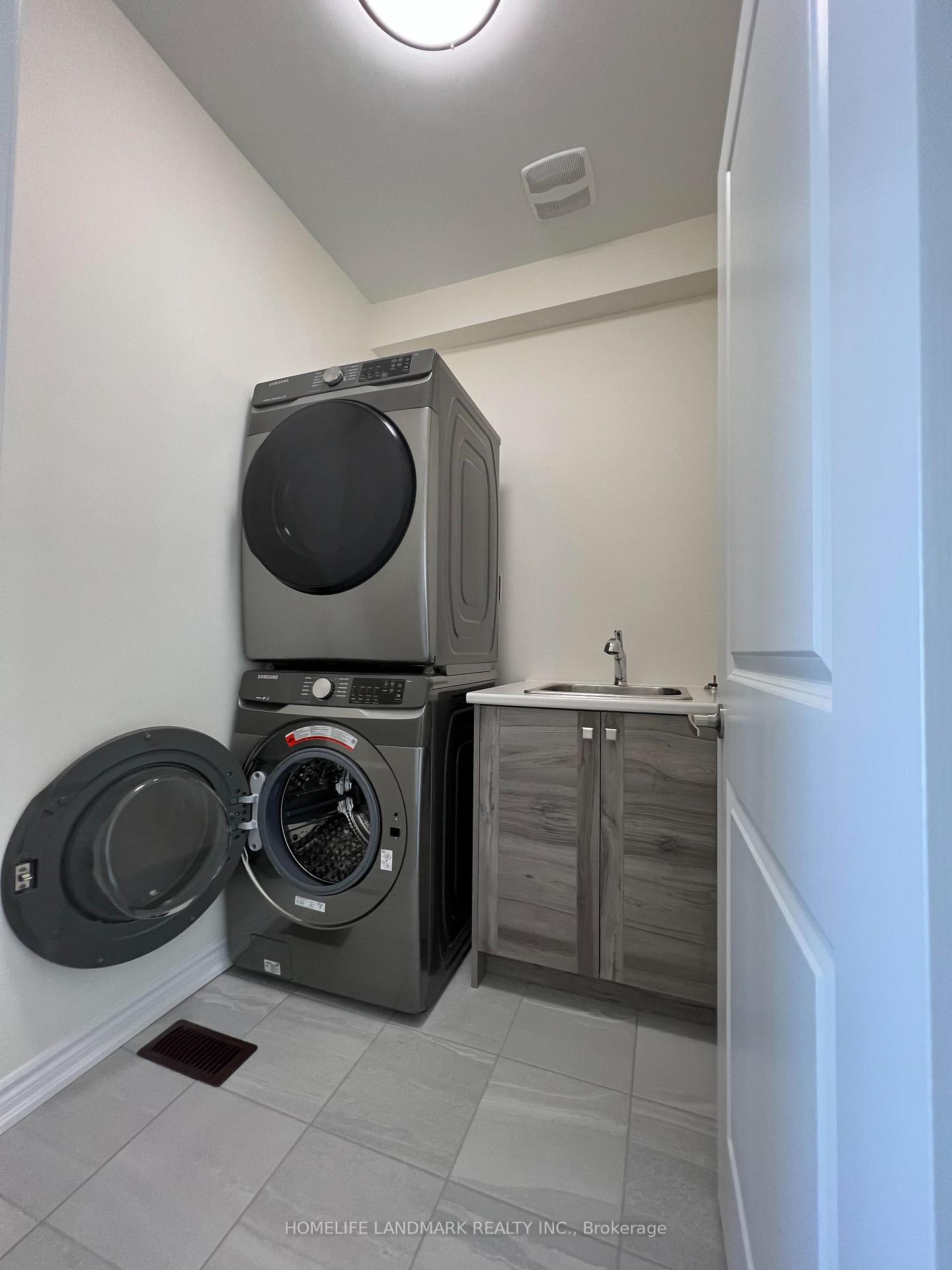 Photo 18 of 2 Concetta Conte Avenue, Markham, Victoria Square — HOMEH