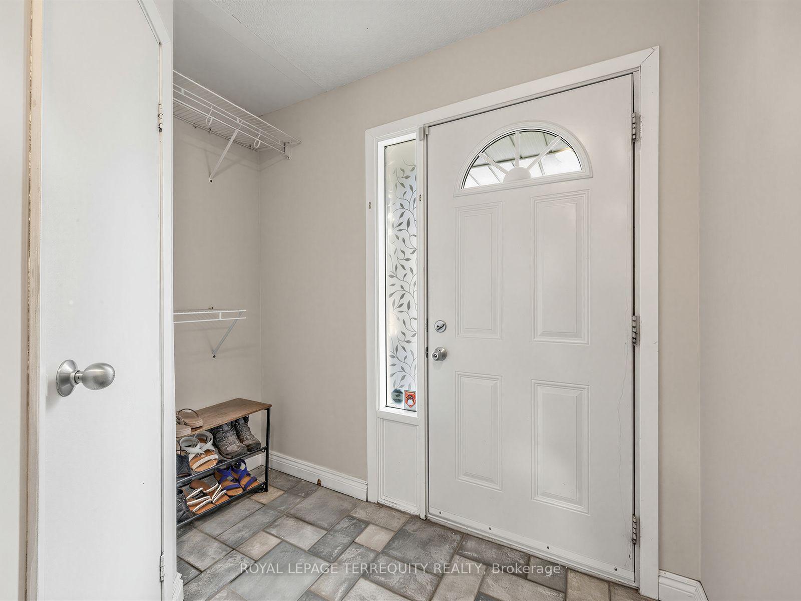 Photo 5 of Unit 19, 1330 Trowbridge Drive, Oshawa, Centennial — HOMEH