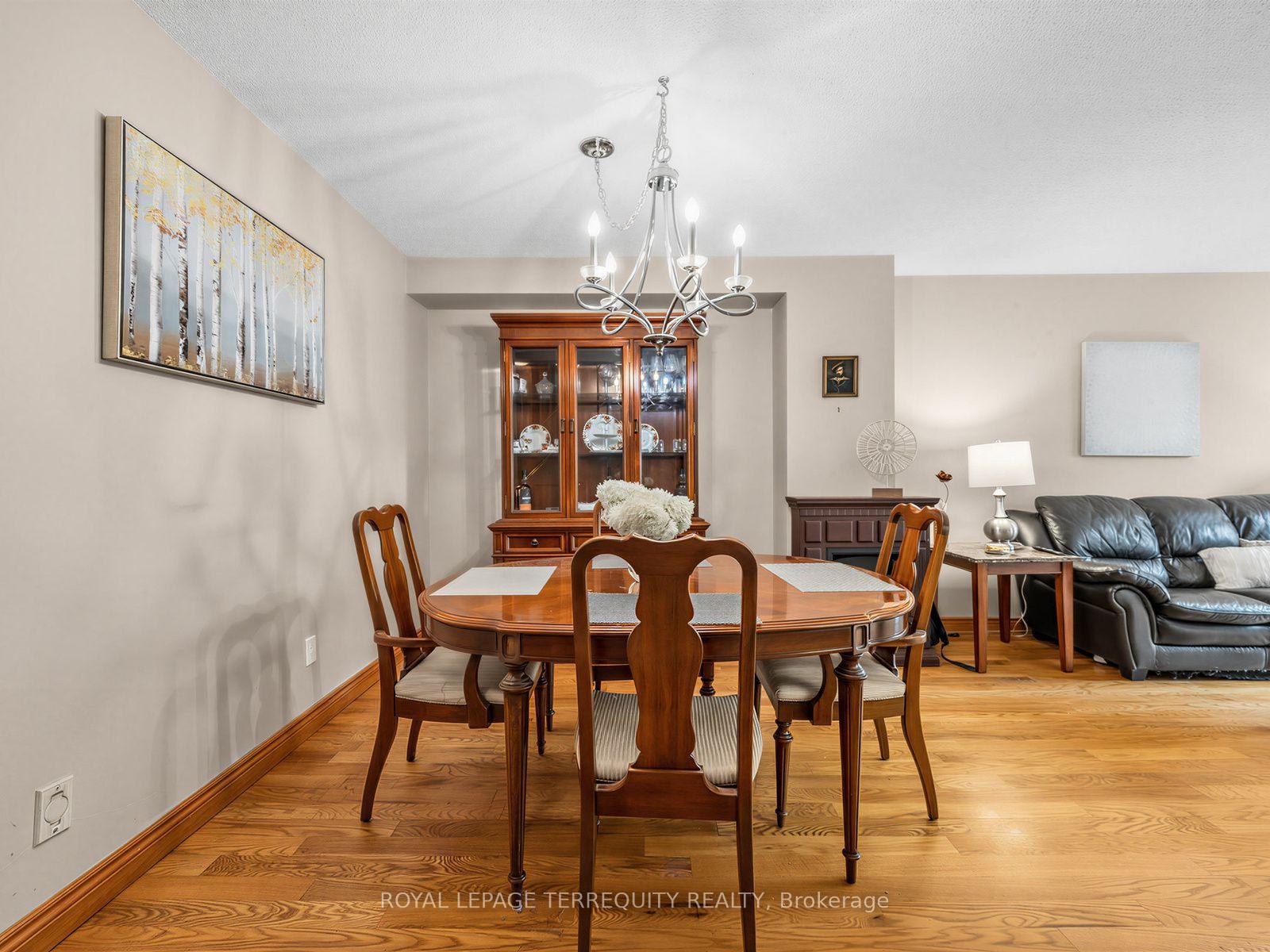 Photo 7 of Unit 19, 1330 Trowbridge Drive, Oshawa, Centennial — HOMEH