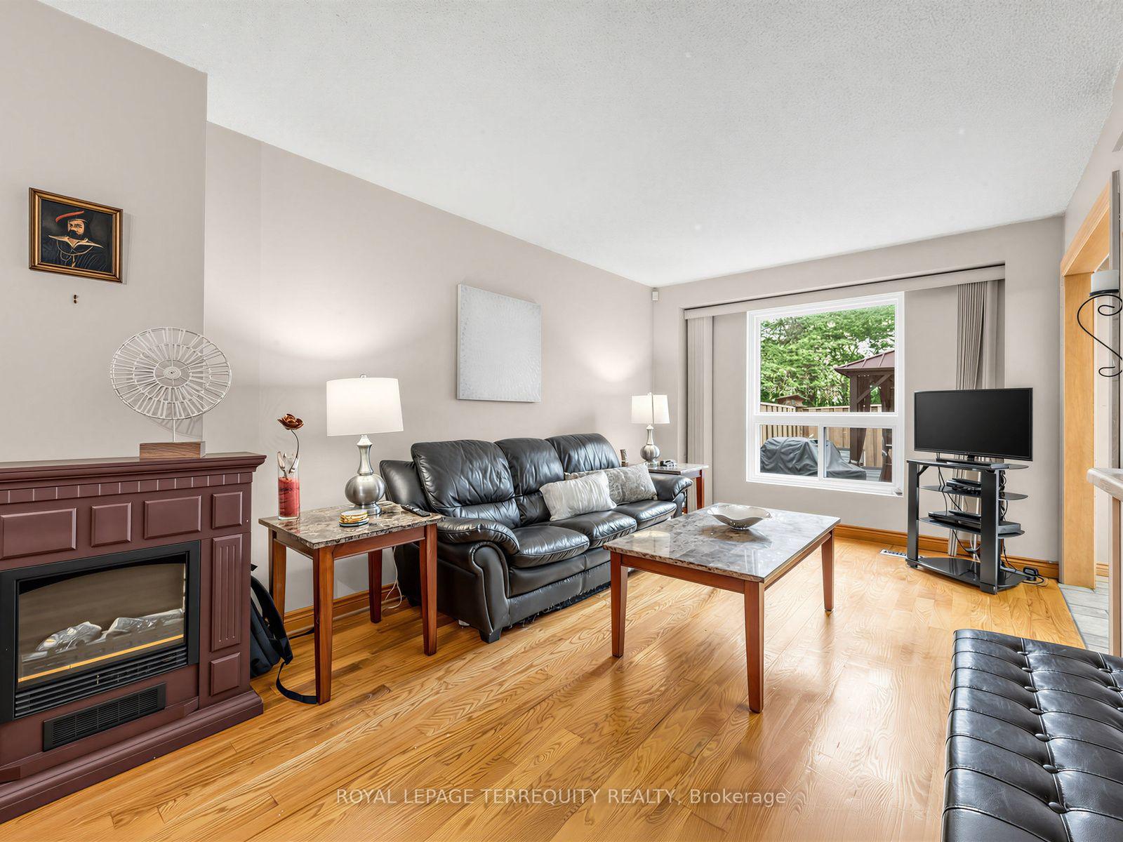Photo 10 of Unit 19, 1330 Trowbridge Drive, Oshawa, Centennial — HOMEH