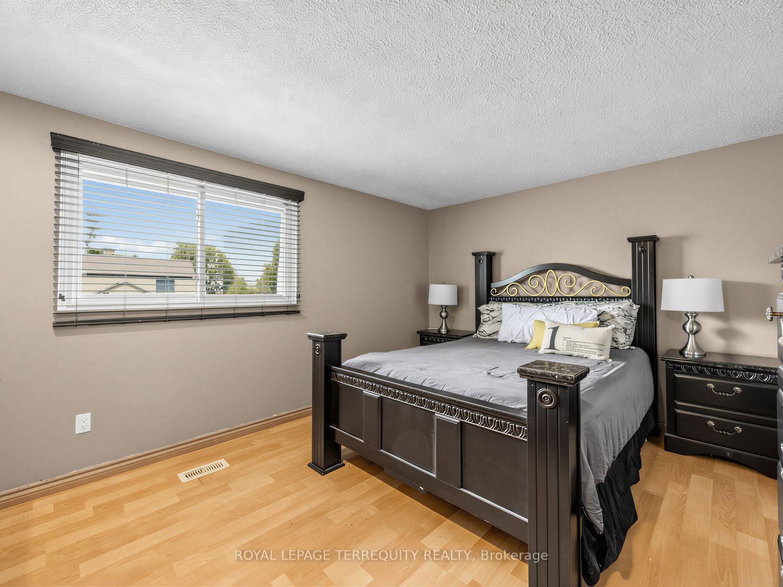 Photo 16 of Unit 19, 1330 Trowbridge Drive, Oshawa, Centennial — HOMEH