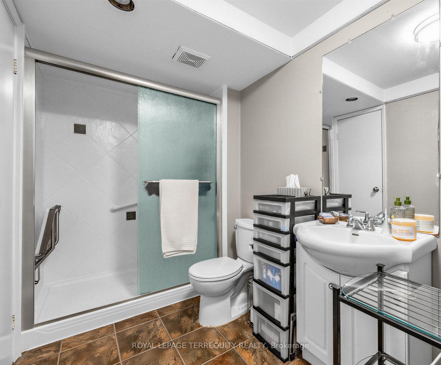 Photo 17 of Unit 19, 1330 Trowbridge Drive, Oshawa, Centennial — HOMEH