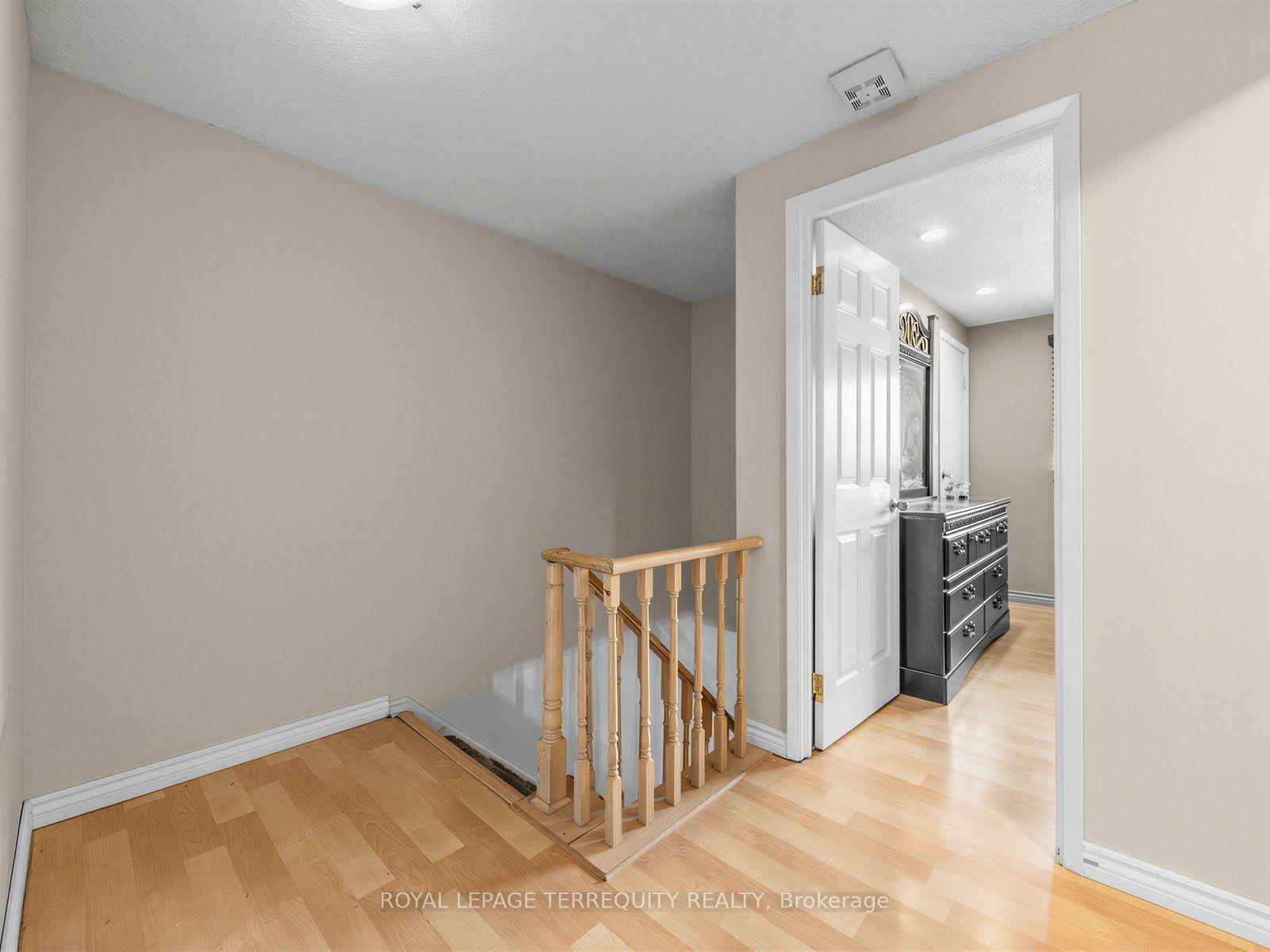 Photo 22 of Unit 19, 1330 Trowbridge Drive, Oshawa, Centennial — HOMEH