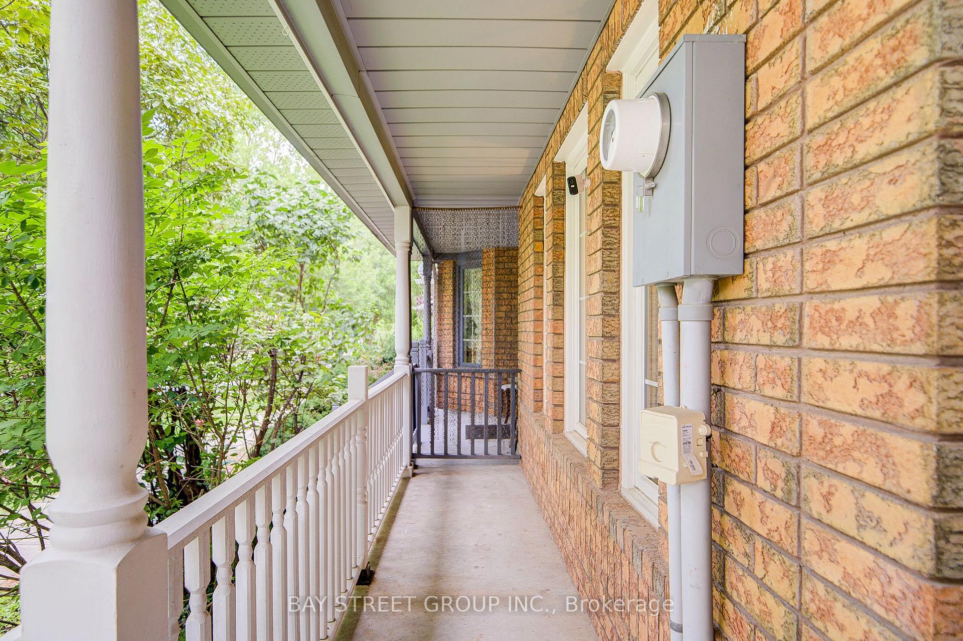 Photo 4 of 5 Luxton Avenue, Aurora, Bayview Wellington — HOMEH