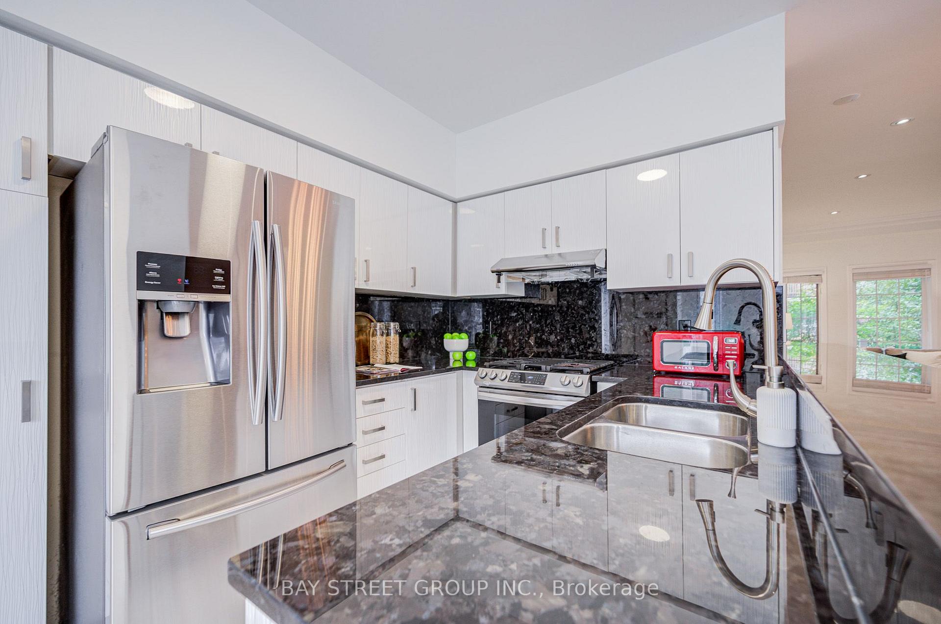 Photo 16 of 5 Luxton Avenue, Aurora, Bayview Wellington — HOMEH